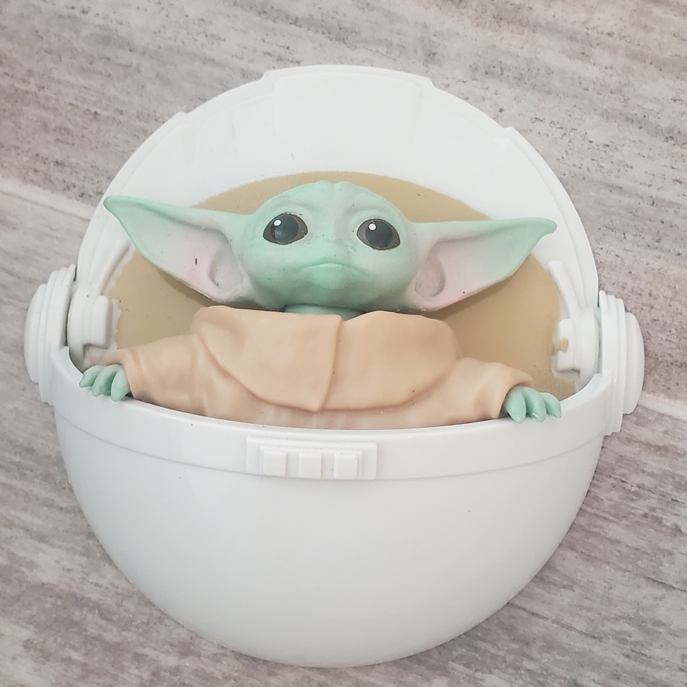 DECOPAC  Star Wars -  The Mandalorian The Child - Baby Yoda Cake Topper One Toy.